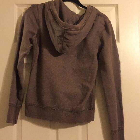 Aeropostale - Picture 2 of 3